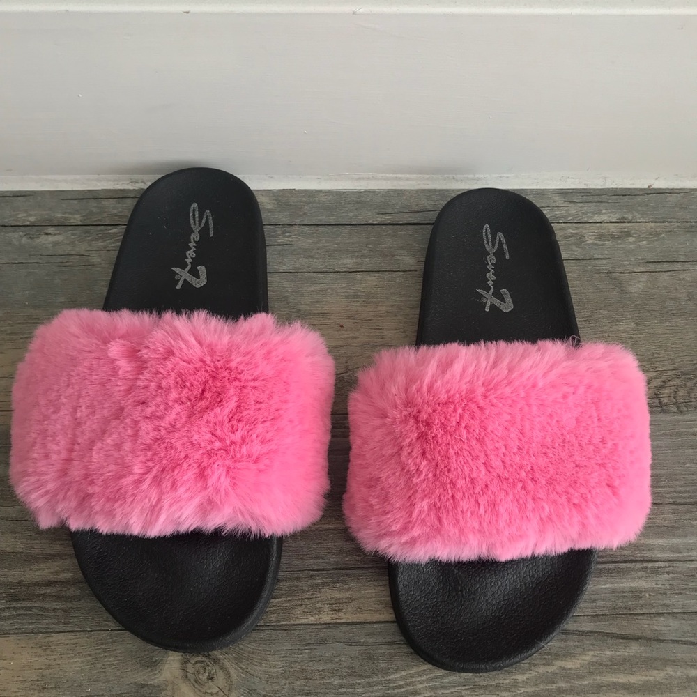 Slippers
